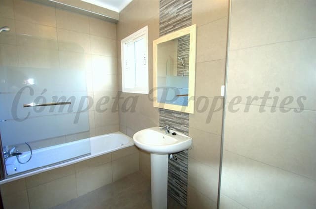 6 chambre Maison de Ville à vendre à Torrox - 220 000 € (Ref: 6261799)