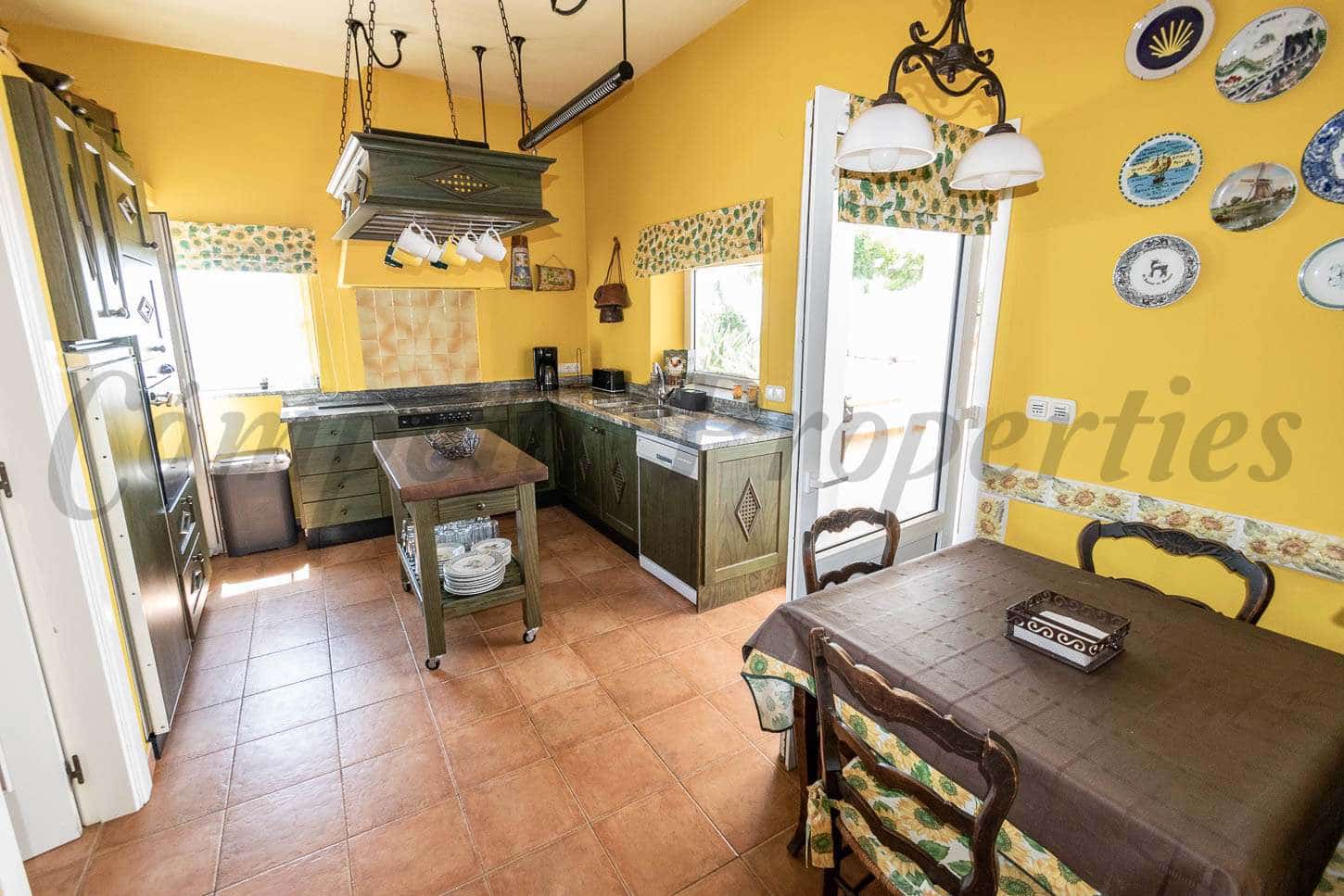 3 chambre Villa/Maison à vendre à Torrox-Costa avec garage - 675 000 € (Ref: 6271824)