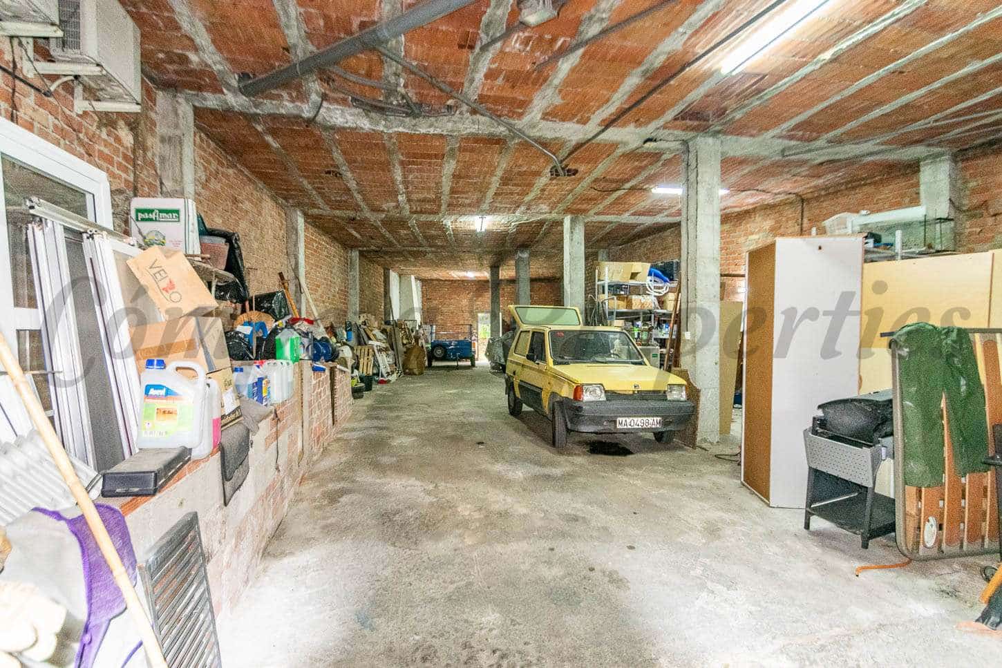 4 slaapkamer Huis te koop in Competa met garage - € 394.000 (Ref: 6277059)