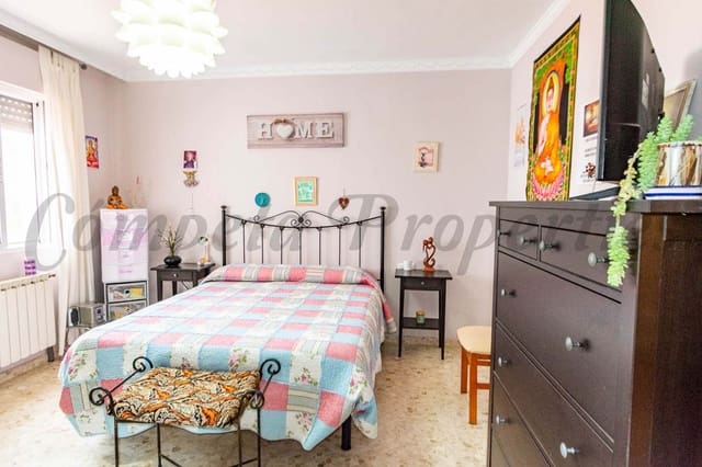 4 slaapkamer Huis te koop in Cómpeta met garage - € 394.000 (Ref: 6277059)