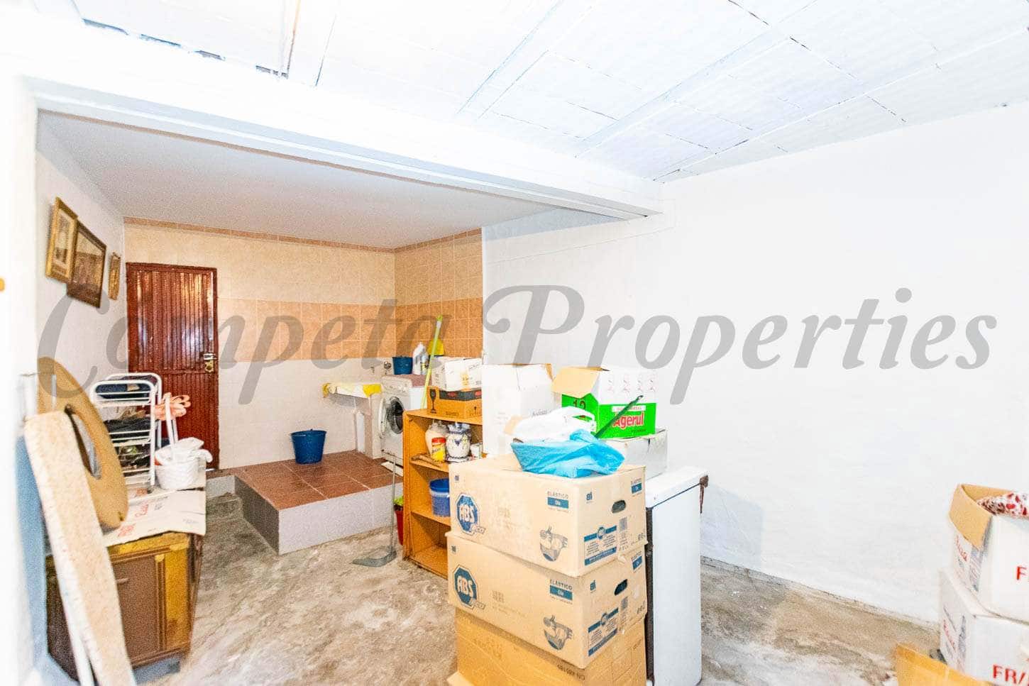 7 soveværelse Byhus til salg i Competa - € 320.000 (Ref: 6547057)