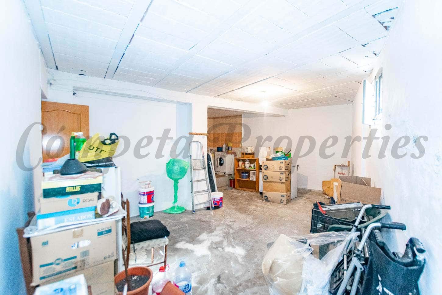 7 soveværelse Byhus til salg i Competa - € 320.000 (Ref: 6547057)