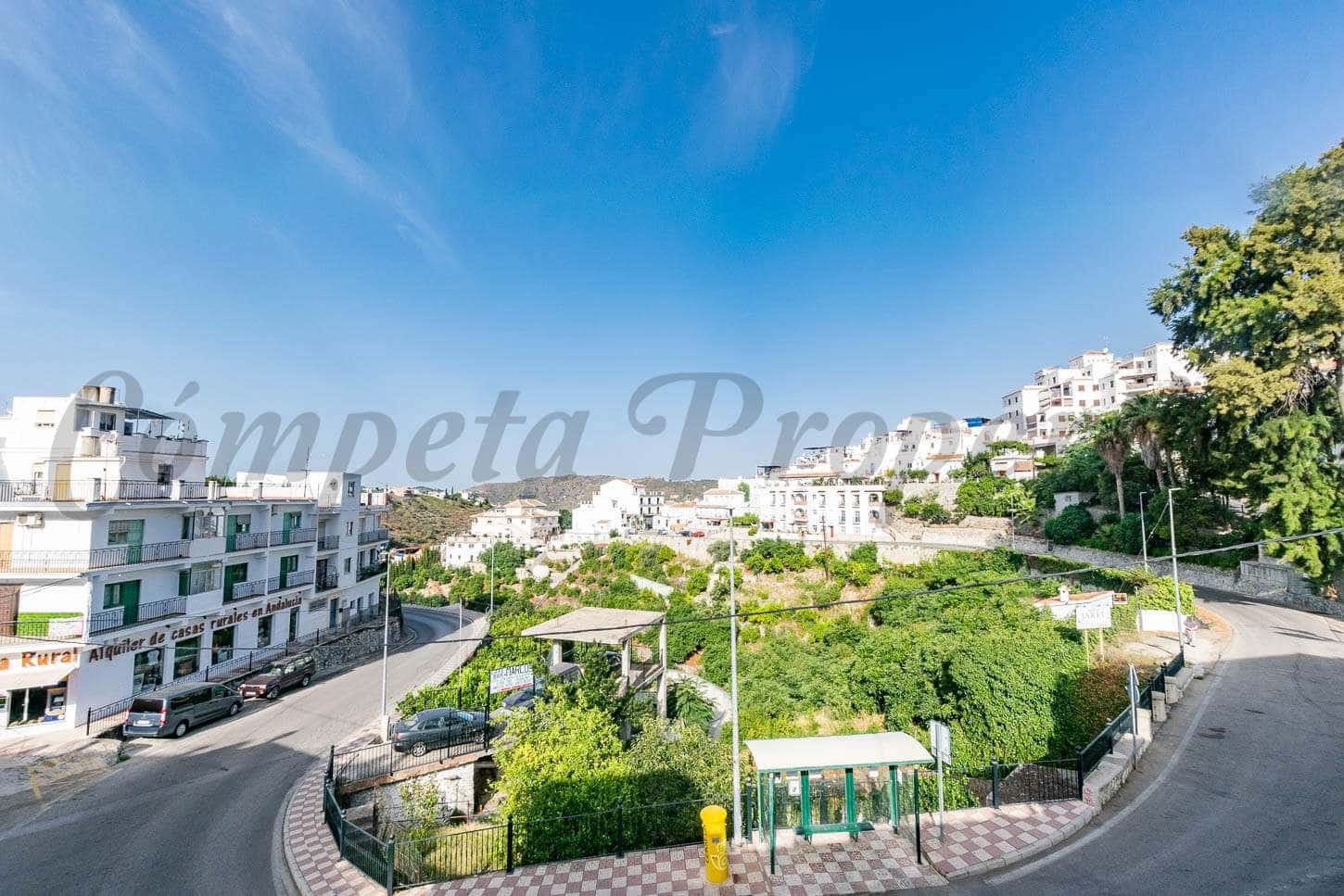 7 soveværelse Byhus til salg i Competa - € 320.000 (Ref: 6547057)