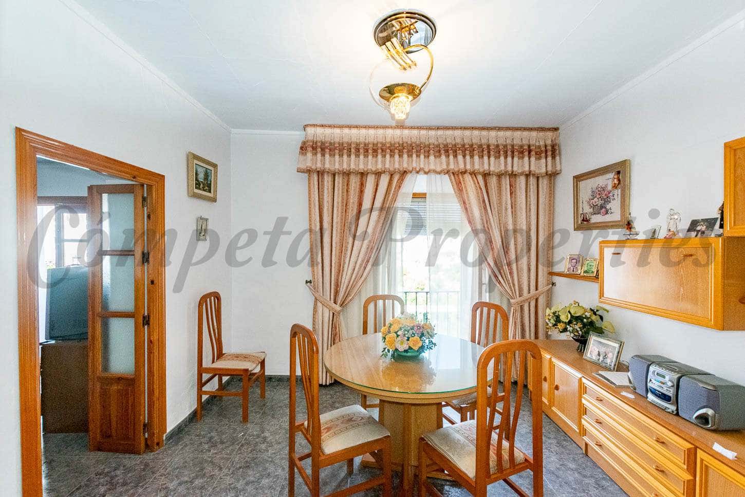 7 soveværelse Byhus til salg i Competa - € 320.000 (Ref: 6547057)