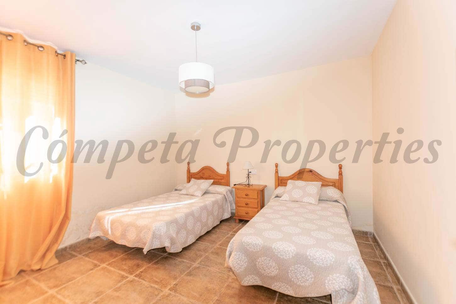 3 bedroom Villa for rent in Archez with pool - € 1,250 (Ref: 6632587)