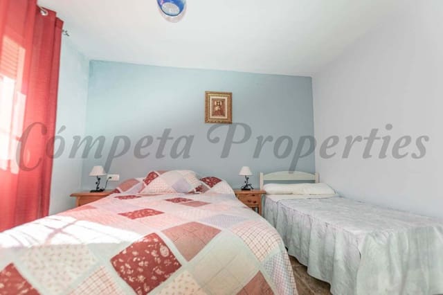 3 Zimmer Villa zu vermieten in Archez mit Pool - 1.250 € (Ref: 6632587)