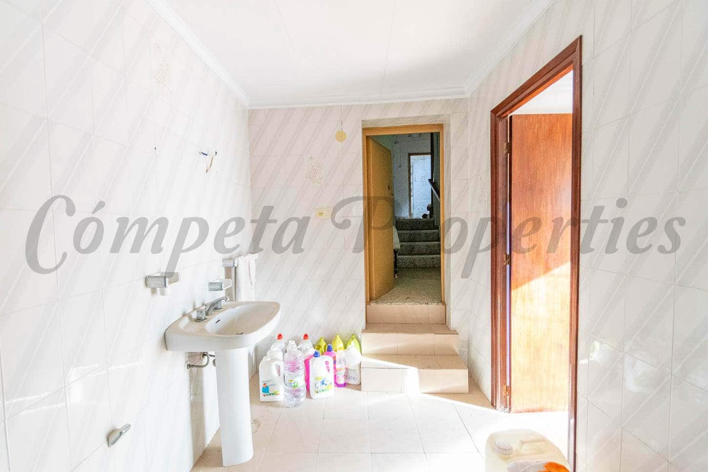 3 chambre Maison de Ville à vendre à Sayalonga - 126 000 € (Ref: 6703361)