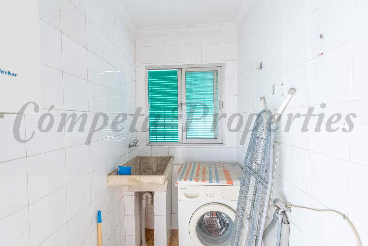 3 chambre Maison de Ville à vendre à Sayalonga - 126 000 € (Ref: 6703361)