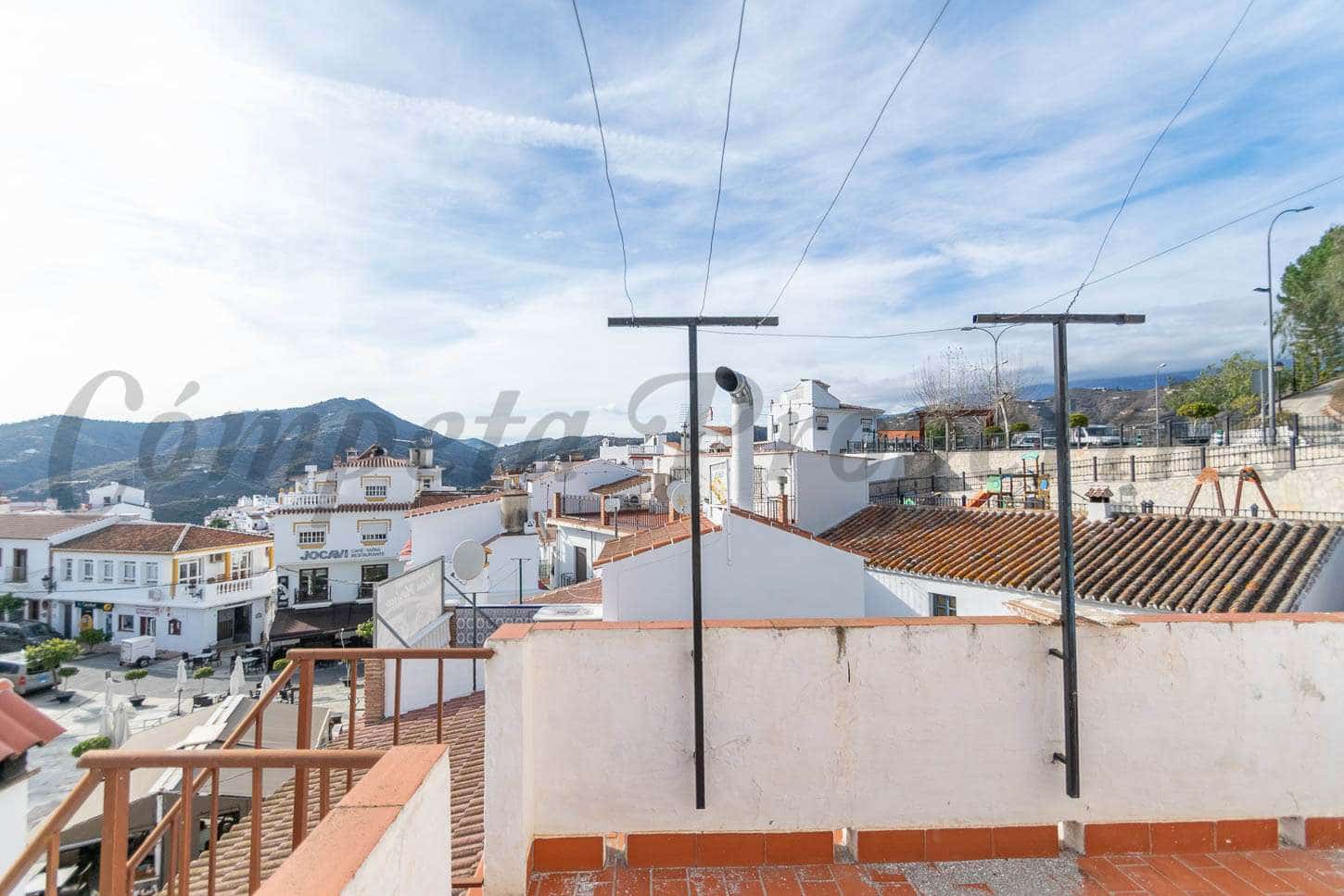 3 chambre Maison de Ville à vendre à Sayalonga - 126 000 € (Ref: 6703361)