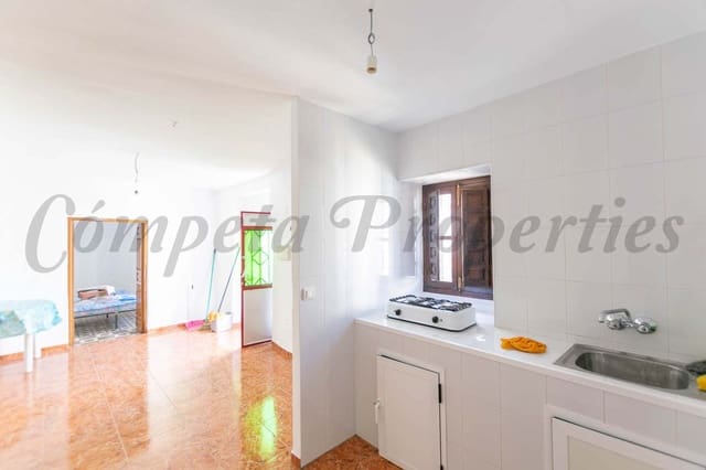 5 slaapkamer Huis te koop in Canillas de Albaida - € 150.000 (Ref: 6744087)