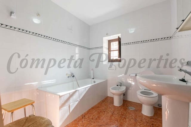 5 slaapkamer Huis te koop in Canillas de Albaida - € 150.000 (Ref: 6744087)