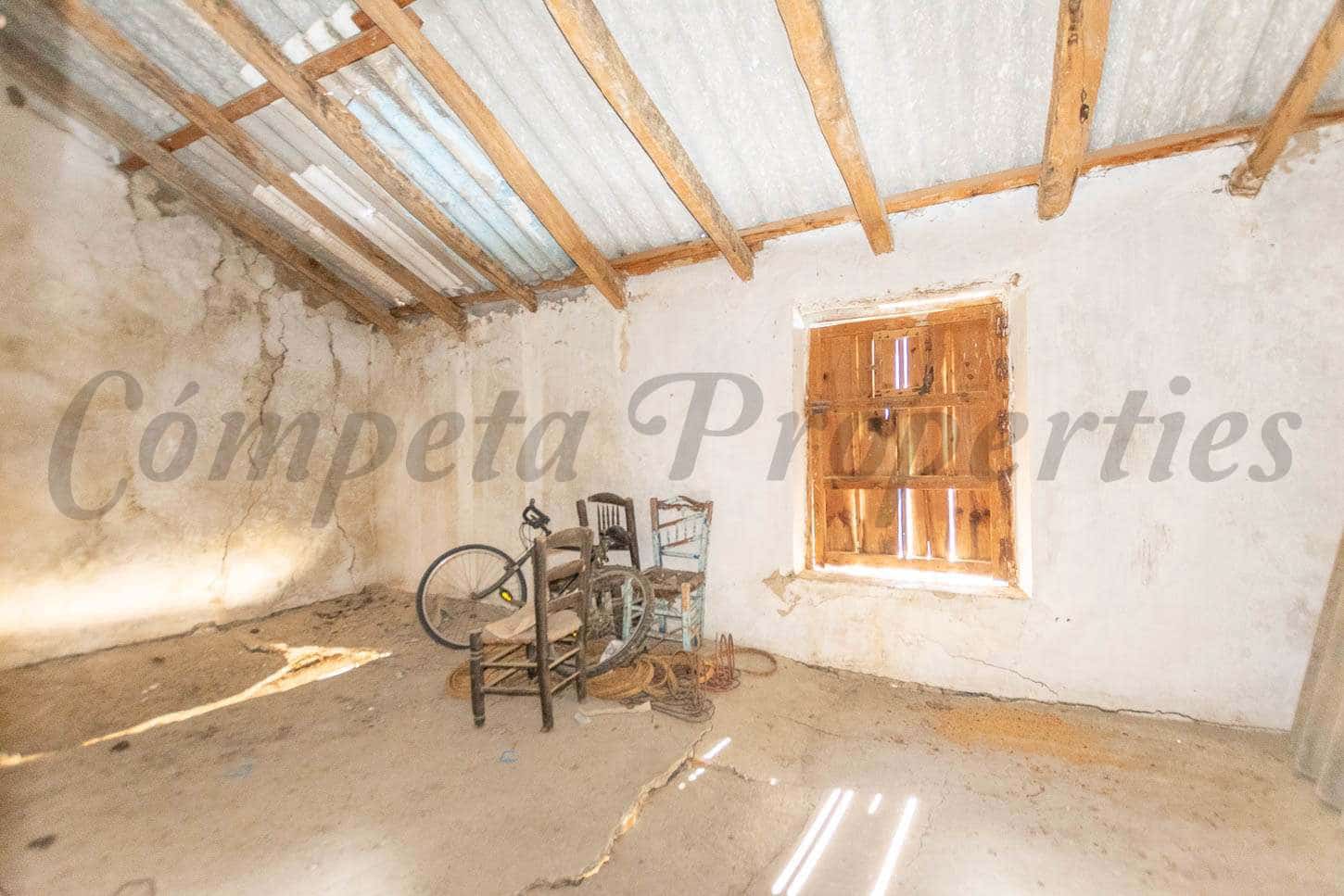 5 slaapkamer Huis te koop in Canillas de Albaida - € 150.000 (Ref: 6744087)
