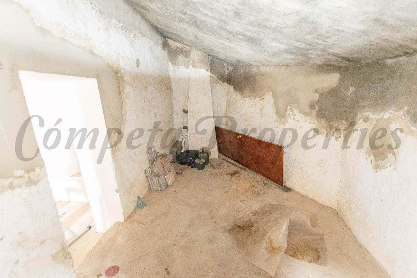 5 slaapkamer Huis te koop in Canillas de Albaida - € 150.000 (Ref: 6744087)