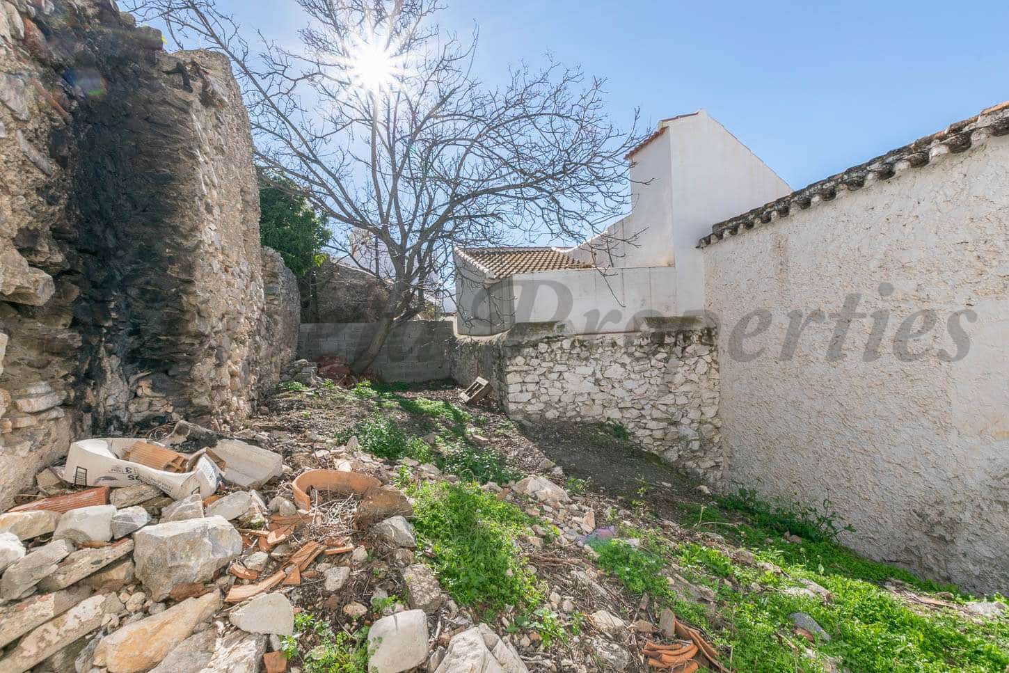 5 slaapkamer Huis te koop in Canillas de Albaida - € 150.000 (Ref: 6744087)