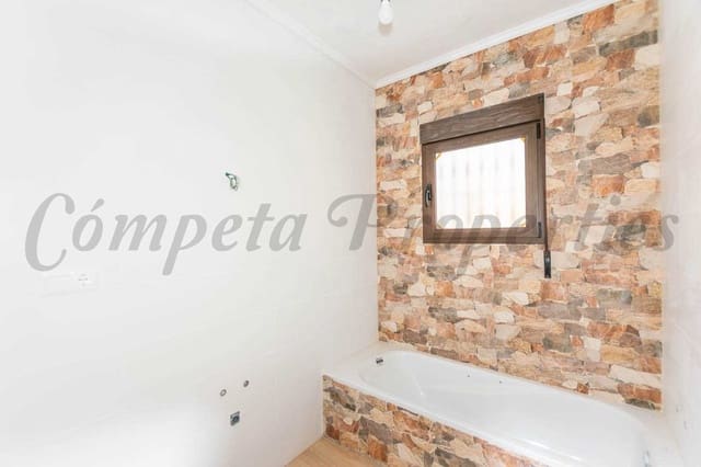 3 slaapkamer Villa te koop in Cómpeta - € 283.500 (Ref: 6769158)