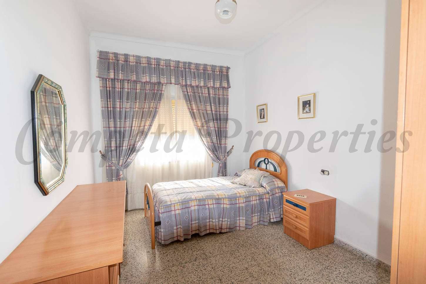 5 bedroom Townhouse for sale in Torrox - € 215,000 (Ref: 6884337)