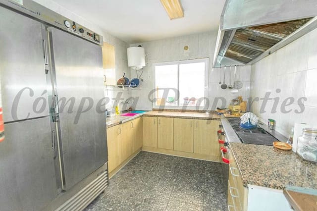 8 soverom Finca/Herregård til salgs i Sedella med svømmebasseng garasje - € 575 000 (Ref: 6997241)