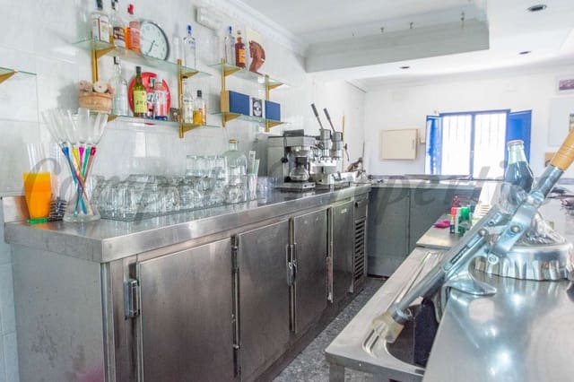 8 soverom Finca/Herregård til salgs i Sedella med svømmebasseng garasje - € 575 000 (Ref: 6997241)