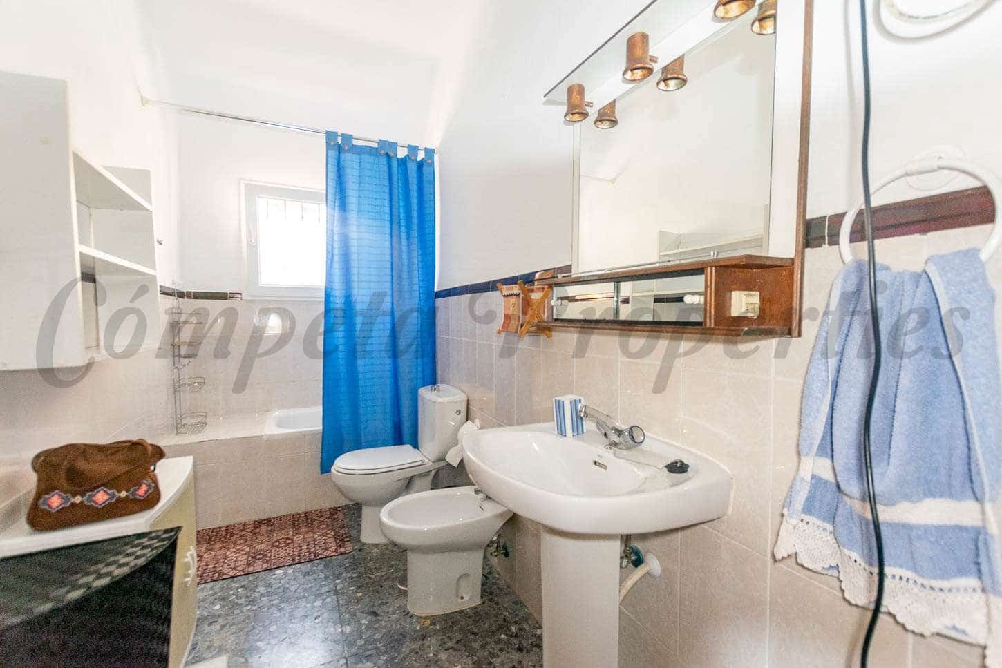 3 slaapkamer Villa te koop in Competa - € 400.000 (Ref: 7000428)