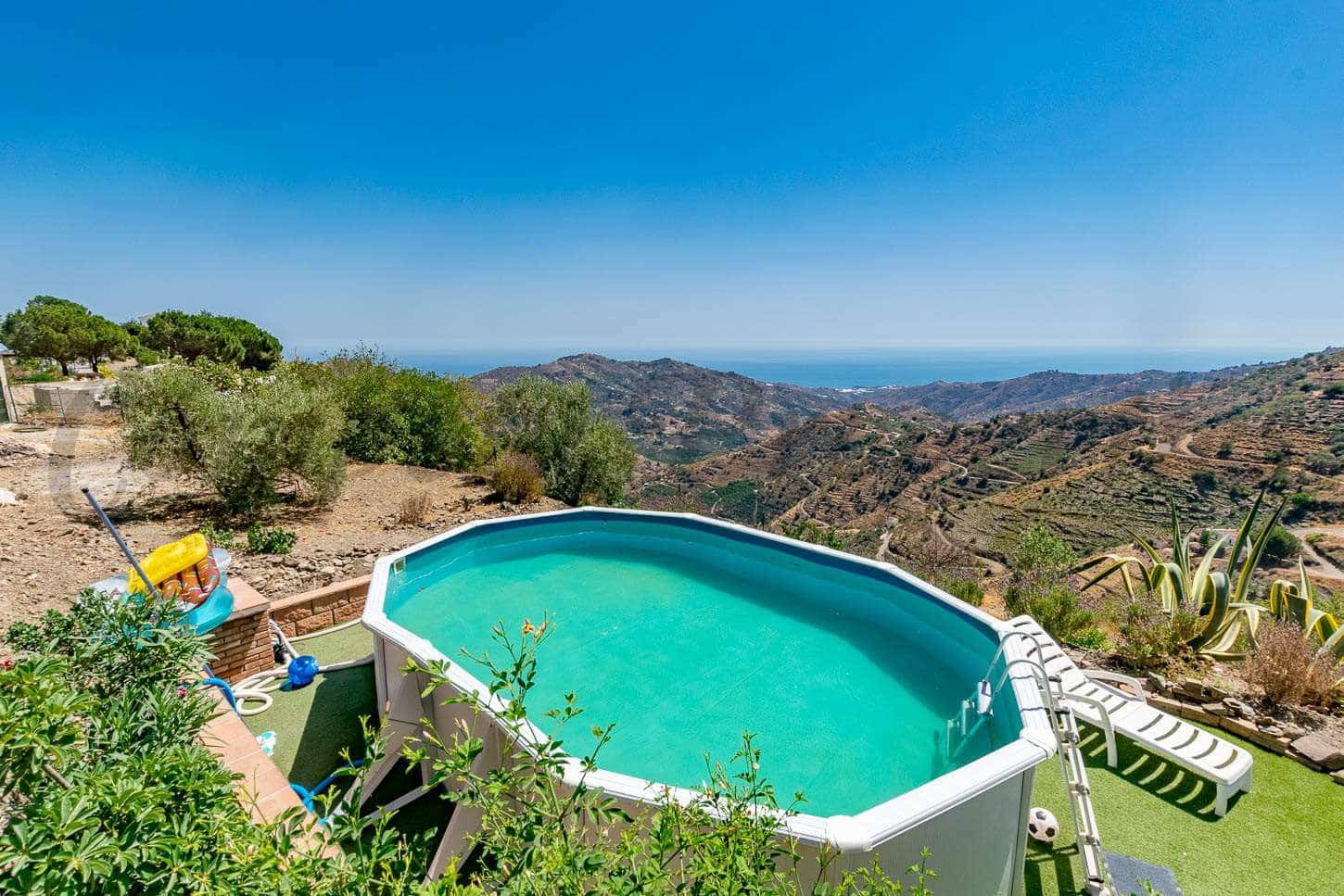 3 slaapkamer Villa te koop in Competa - € 400.000 (Ref: 7000428)