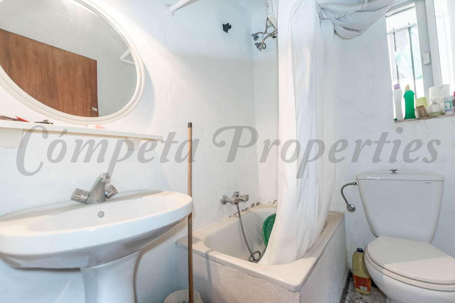 12 soverom Hus til salgs i Canillas de Albaida - € 240 000 (Ref: 7260560)