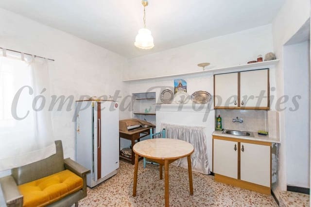 12 soveværelse Byhus til salg i Canillas de Albaida - € 240.000 (Ref: 7260560)