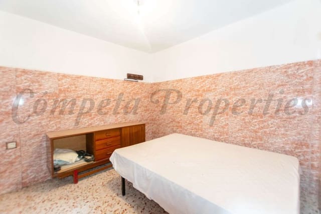 12 soveværelse Byhus til salg i Canillas de Albaida - € 240.000 (Ref: 7260560)