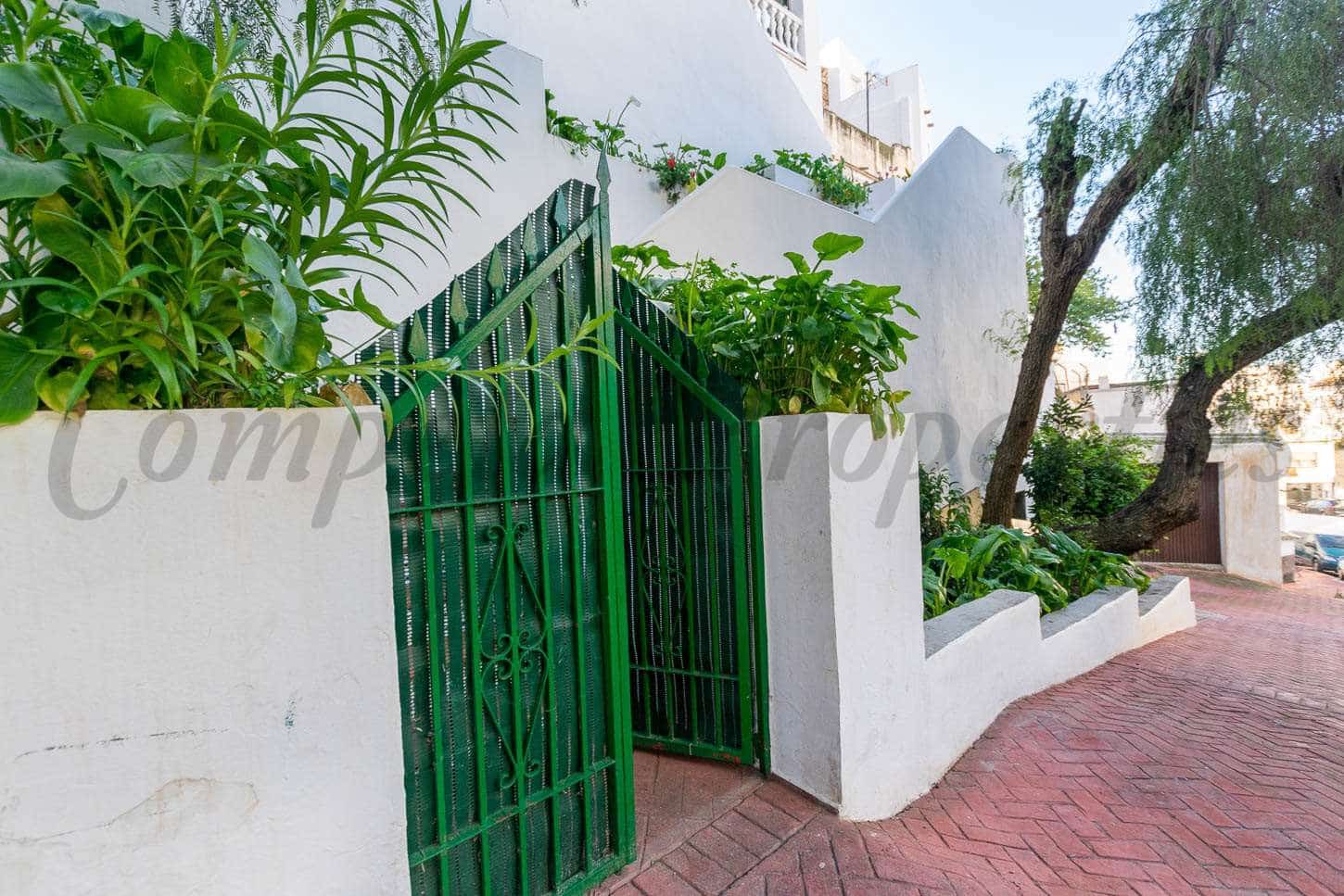 4 bedroom Townhouse for sale in Competa - € 365,000 (Ref: 7382893)