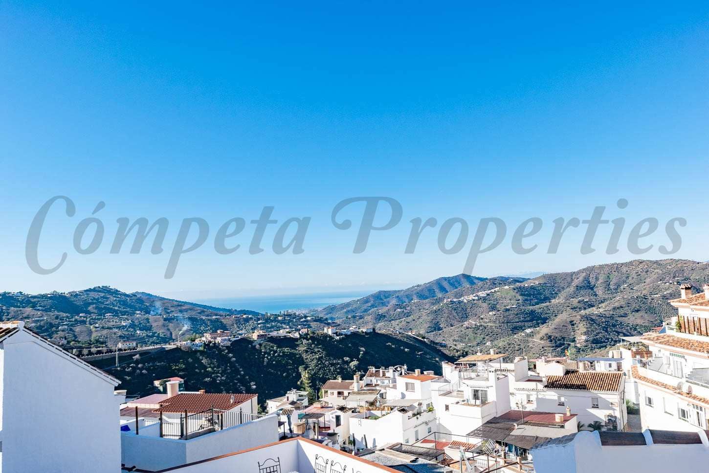 4 bedroom Townhouse for sale in Competa - € 365,000 (Ref: 7382893)