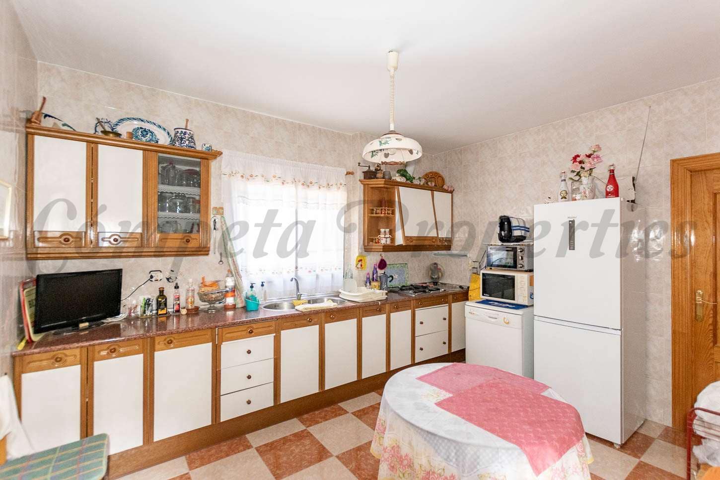 4 soveværelse Villa til salg i Alcaucin - € 395.000 (Ref: 7396500)