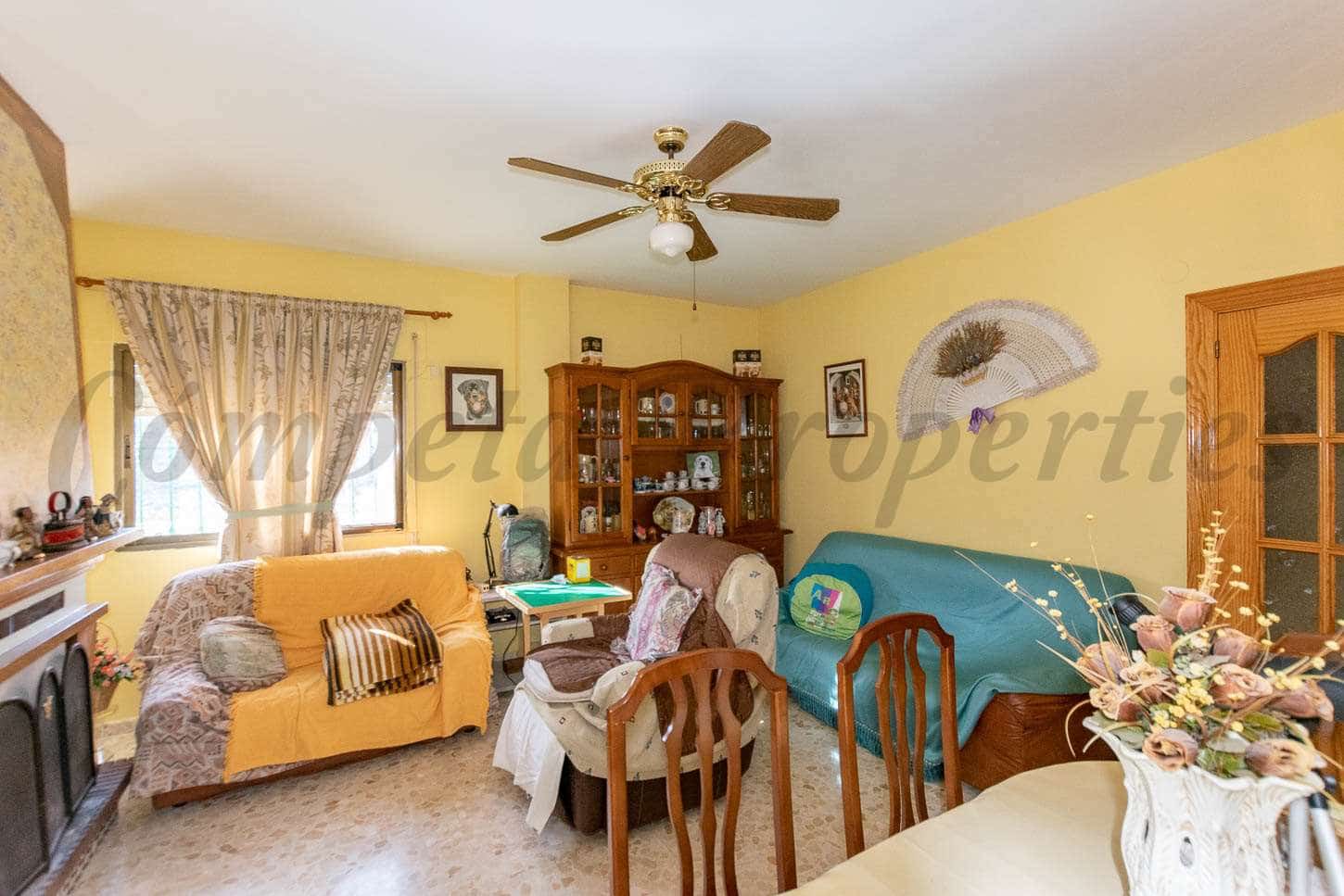 4 soveværelse Villa til salg i Alcaucin - € 395.000 (Ref: 7396500)