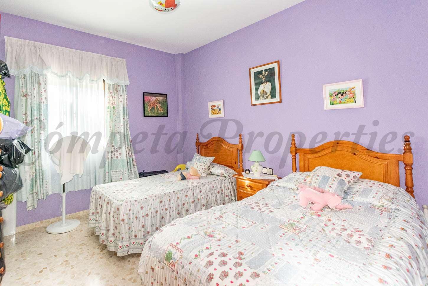 4 soveværelse Villa til salg i Alcaucin - € 395.000 (Ref: 7396500)