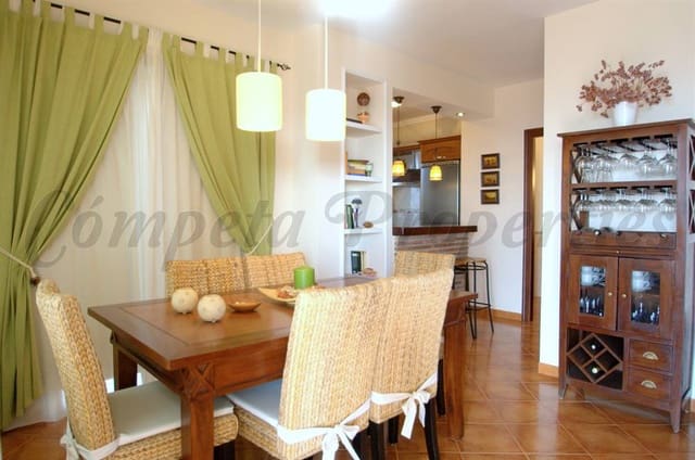 2 bedroom Finca/Country House for holiday rental in Torrox with pool - € 690 (Ref: 7403661)