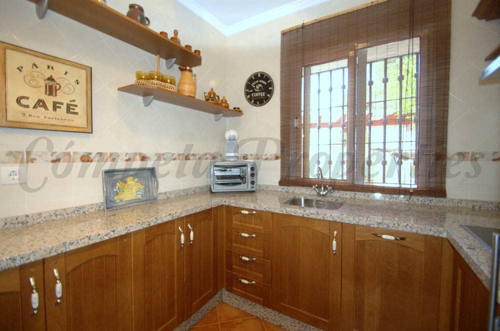 2 makuuhuone Maalaistalo lomavuokrausta paikassa Torrox mukana uima-altaan - 690 € (Ref: 7403661)