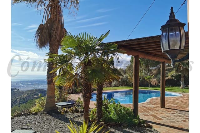 3 quarto Moradia para venda em Arenas com piscina - 780 000 € (Ref: 7456117)