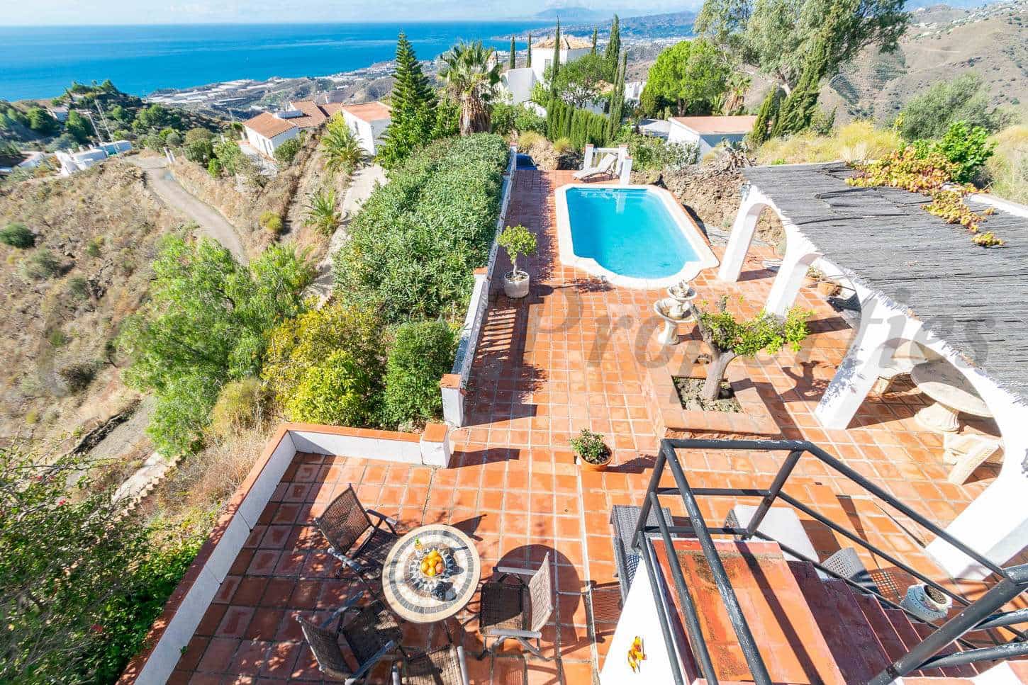 3 soverom Villa til leie i Torrox - € 1 875 (Ref: 7512160)