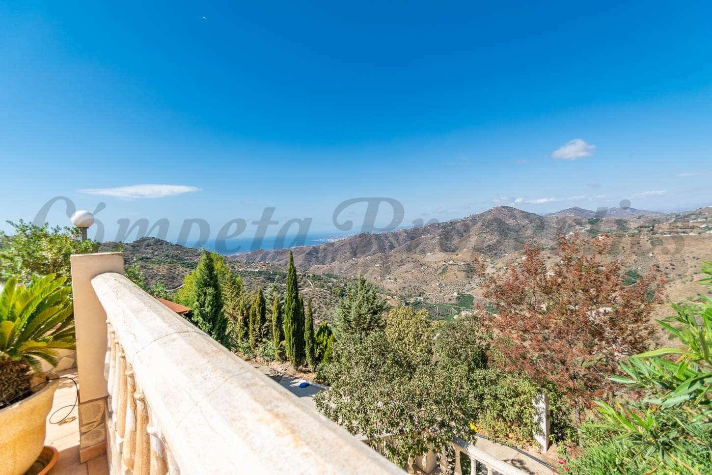 3 sypialnia Finka/Dom wiejski na sprzedaż w Competa z basenem - 389 000 € (Ref: 7572224)