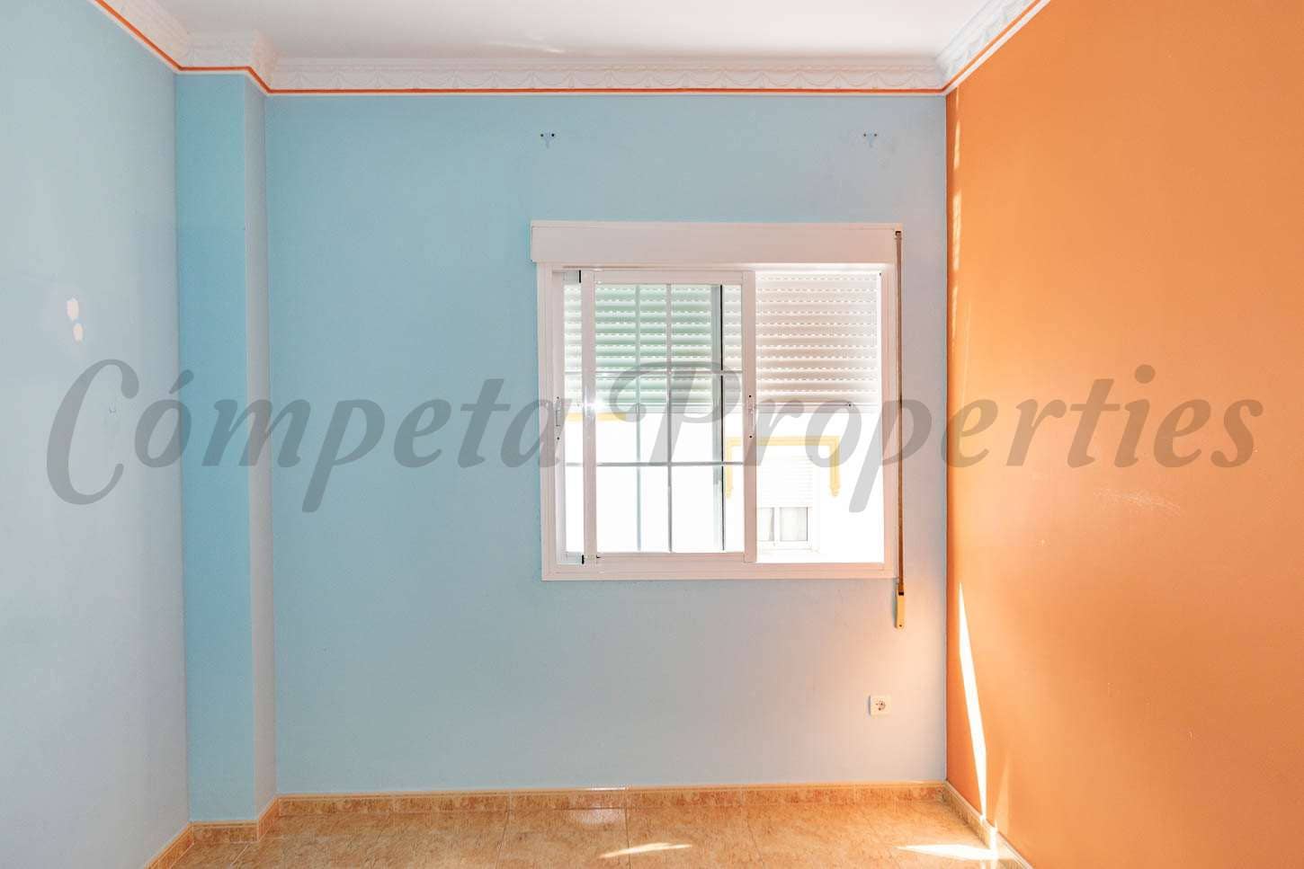 4 bedroom Townhouse for sale in Competa with garage - € 199,500 (Ref: 7599655)