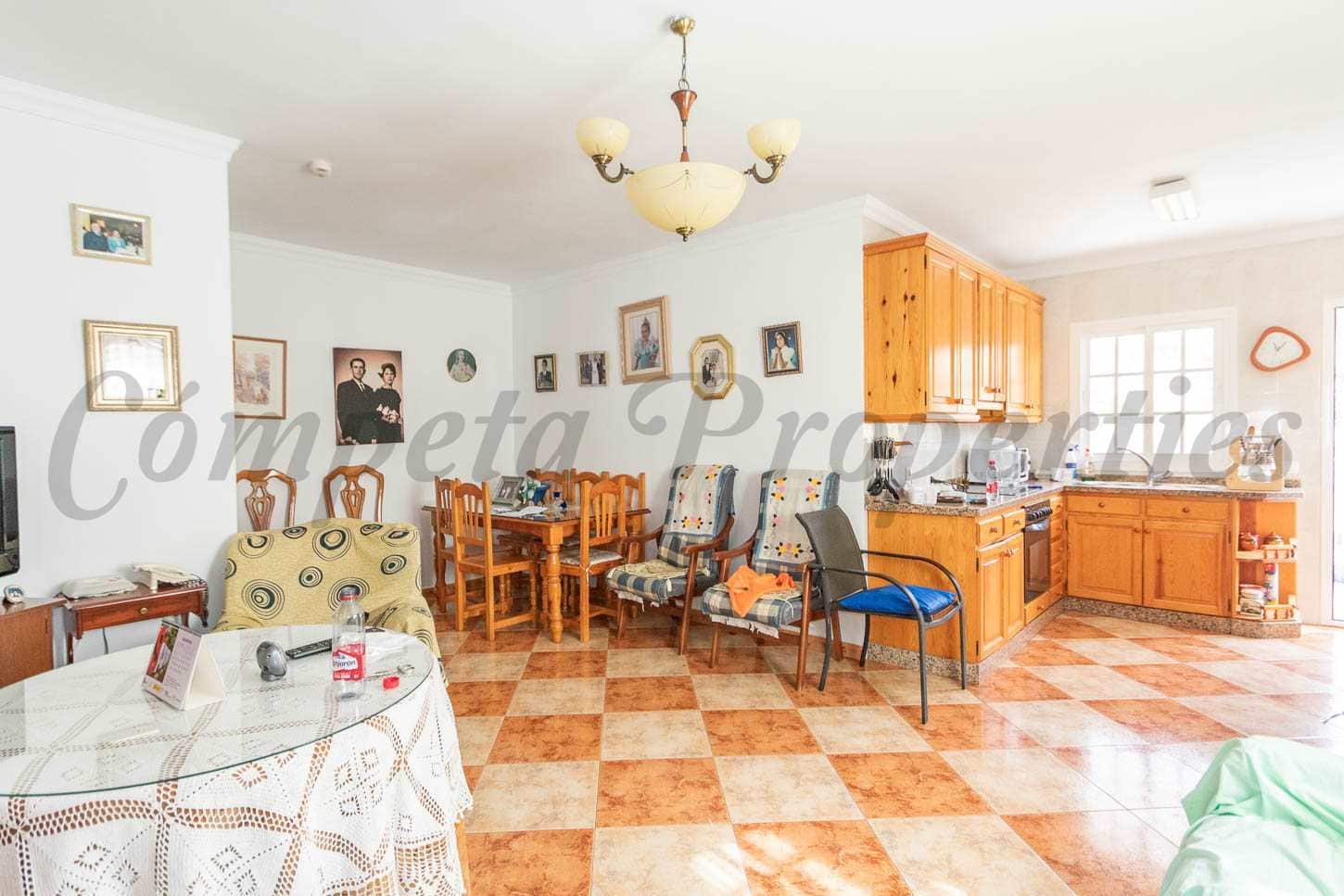 3 soveværelse Lejlighed til salg i Sayalonga - € 230.000 (Ref: 7705229)