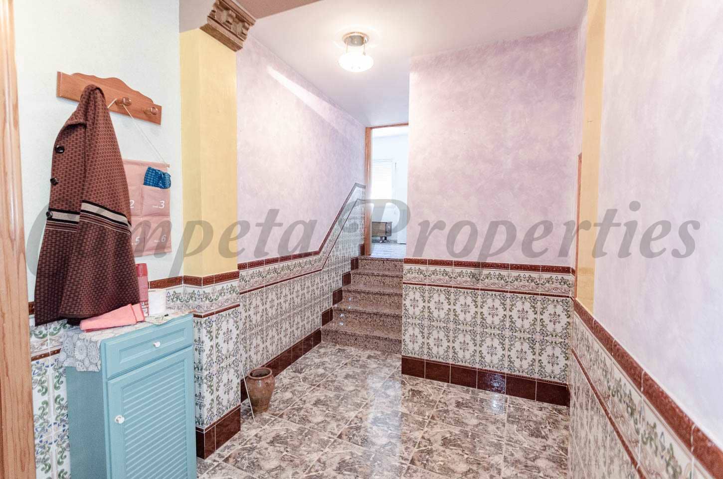 3 bedroom Townhouse for sale in Competa with garage - € 148,500 (Ref: 7705230)