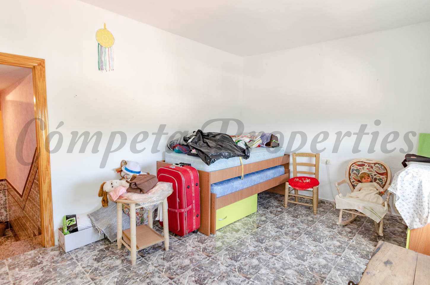3 bedroom Townhouse for sale in Competa with garage - € 148,500 (Ref: 7705230)