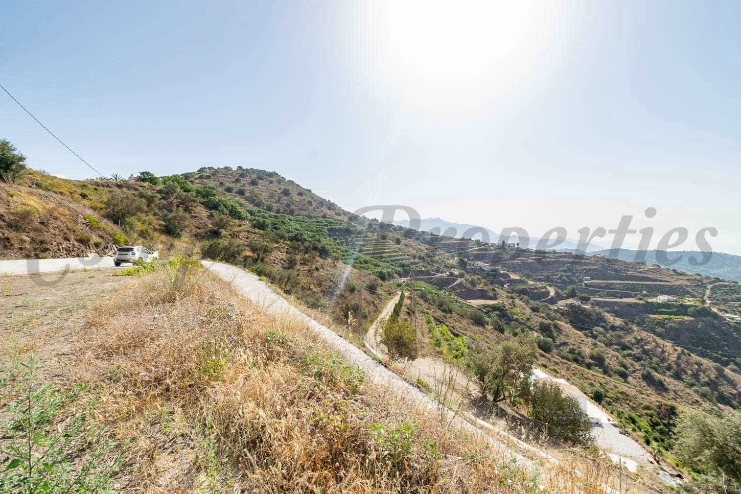 Ubebygd land til salgs i Torrox - € 88 000 (Ref: 7713768)