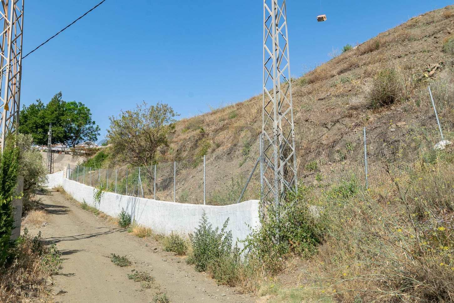 Ubebygd land til salgs i Torrox - € 88 000 (Ref: 7713768)