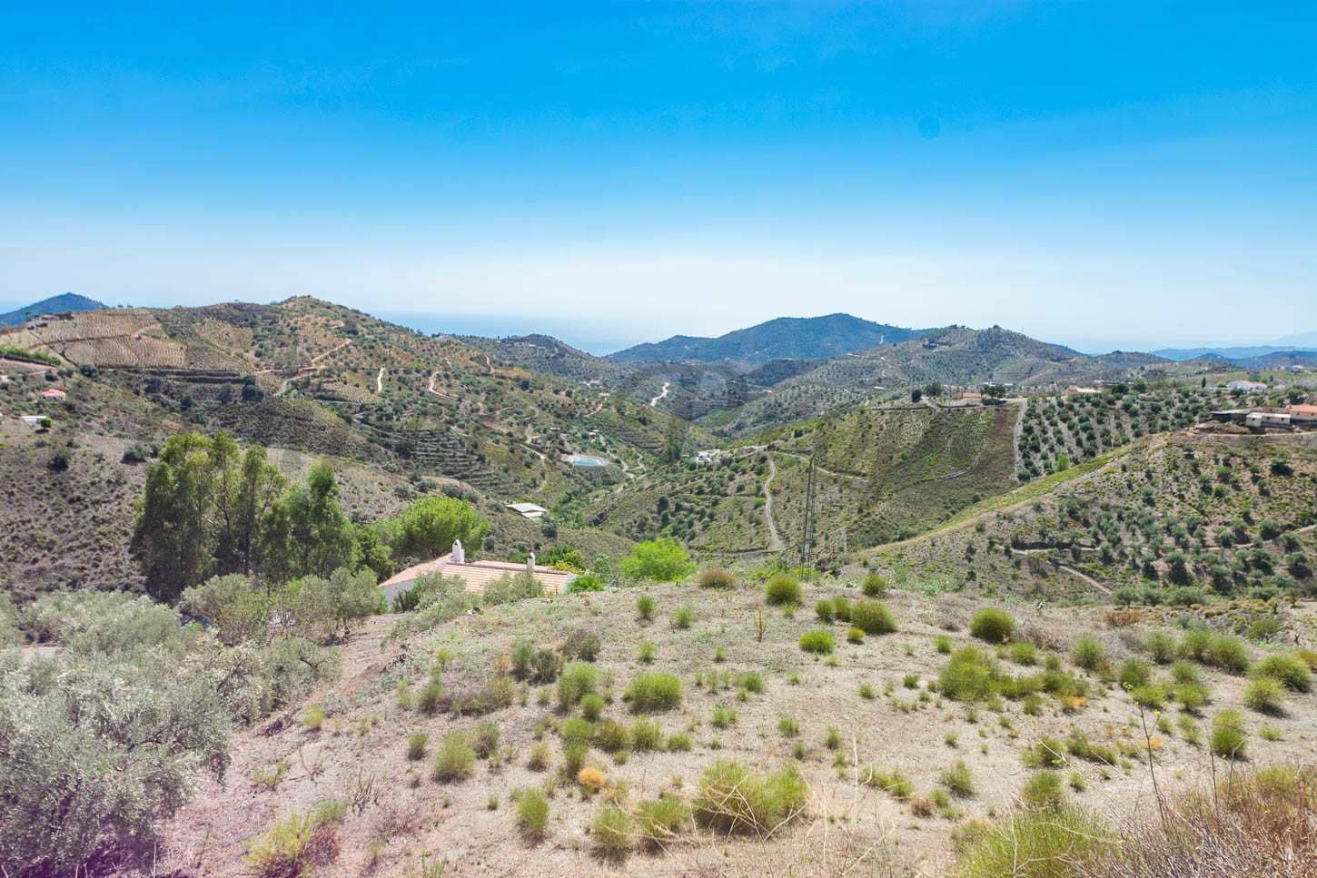 Ubebygd land til salgs i Canillas de Albaida - € 46 000 (Ref: 7788122)