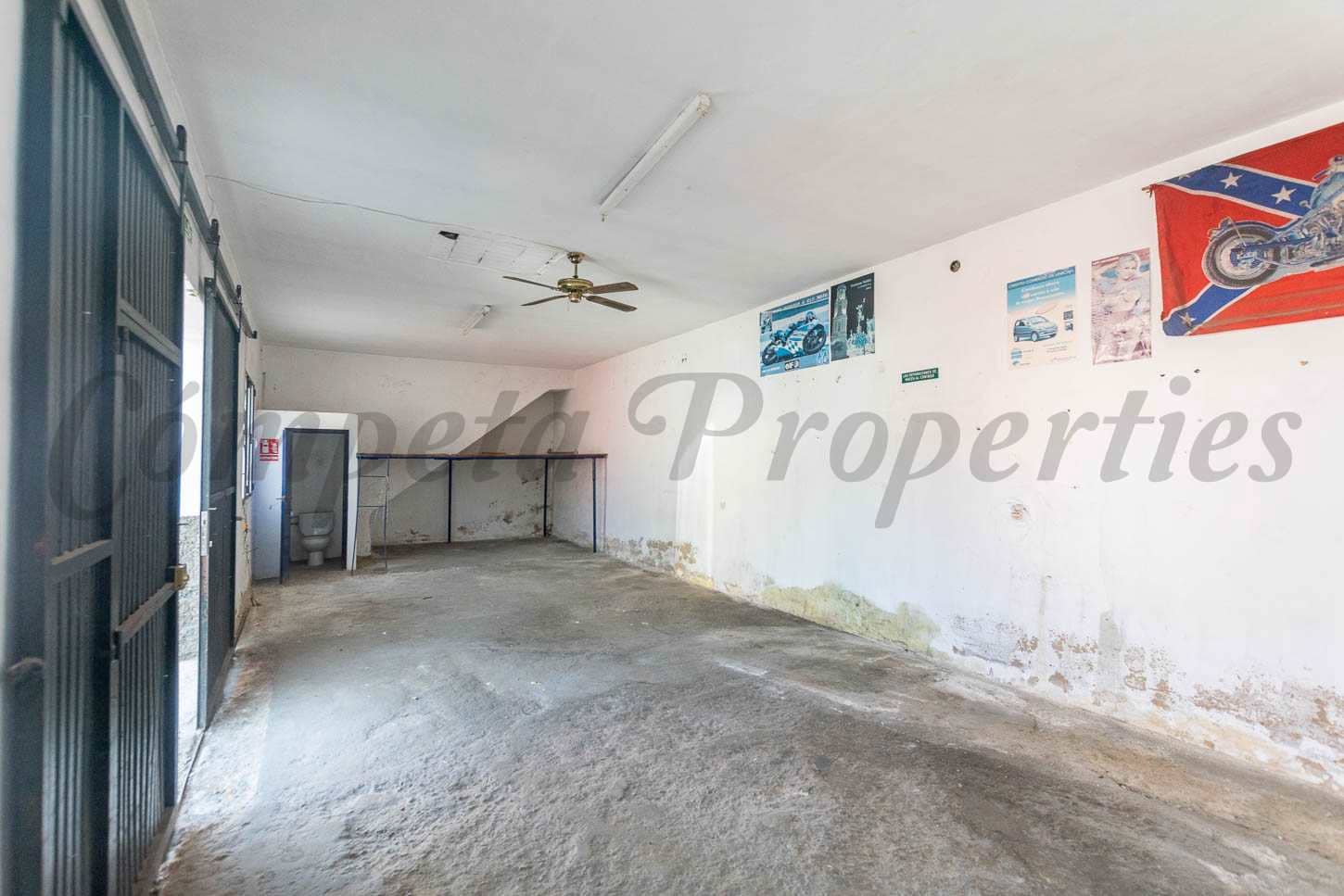 3 bedroom Townhouse for sale in Competa - € 180,000 (Ref: 7792836)