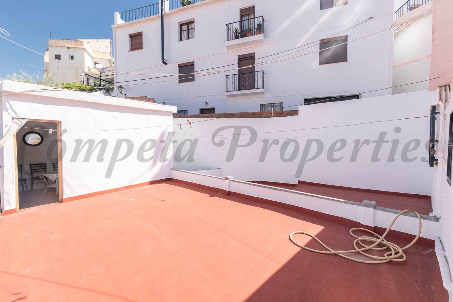 3 slaapkamer Huis te koop in Competa - € 195.000 (Ref: 7792837)