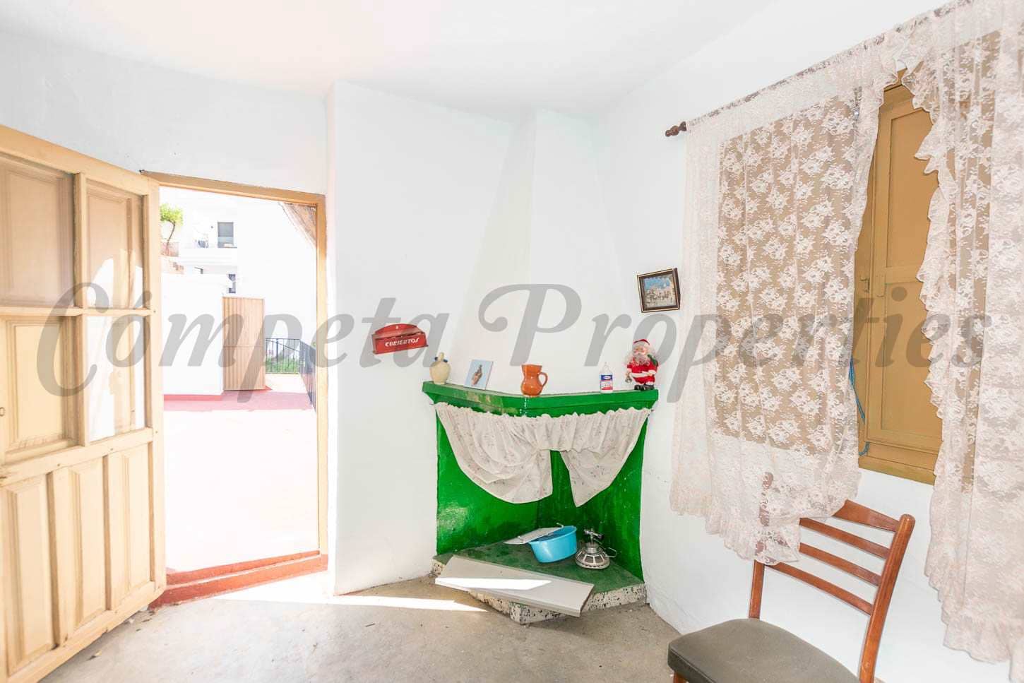 3 slaapkamer Huis te koop in Competa - € 195.000 (Ref: 7792837)