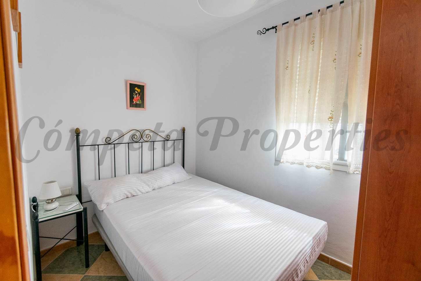 3 sypialnia Finka/Dom wiejski na sprzedaż w Torrox z basenem garażem - 420 000 € (Ref: 7799777)