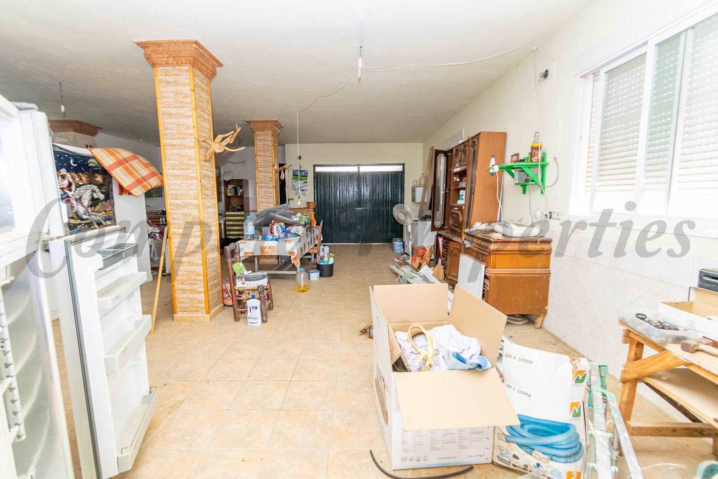 3 sypialnia Finka/Dom wiejski na sprzedaż w Torrox z basenem garażem - 420 000 € (Ref: 7799777)