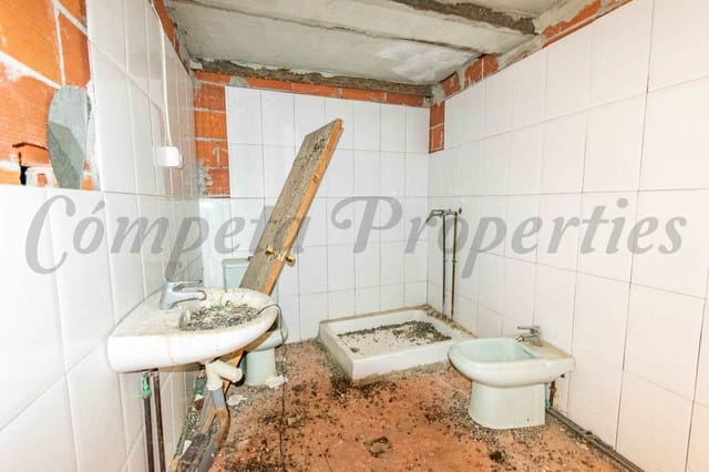 3 soverom Hus til salgs i Sedella - € 41 000 (Ref: 7822987)